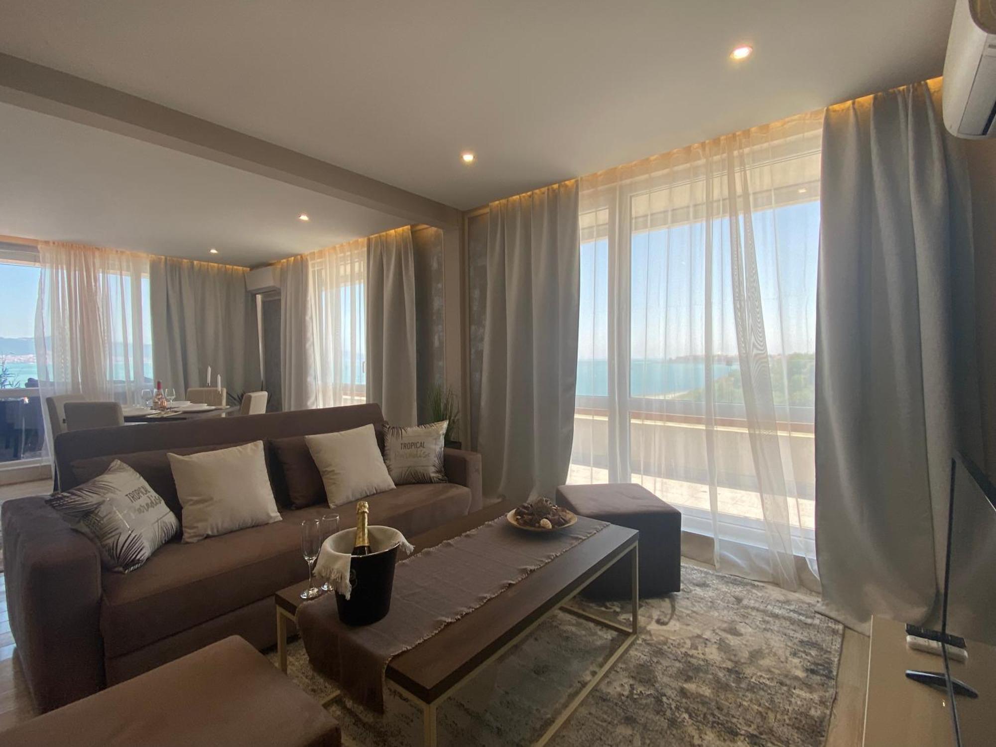 Paradiso 'В' 607 Large Luxury Apartment Nesebar Esterno foto