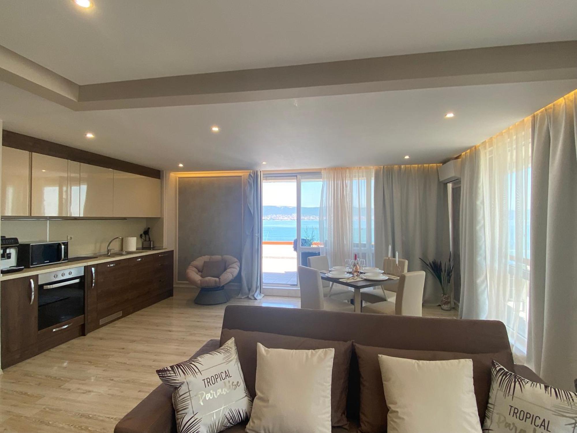 Paradiso 'В' 607 Large Luxury Apartment Nesebar Esterno foto